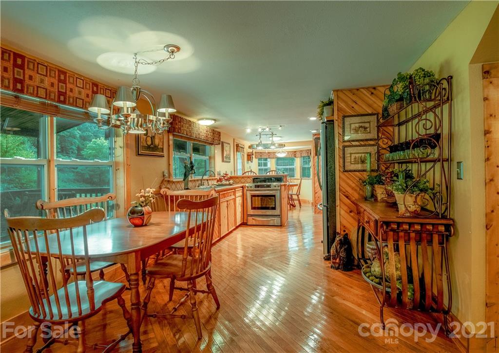 514 Crabtree Road Spruce Pine, NC 28777 - Photo 19 of 42 Gallery Image 19