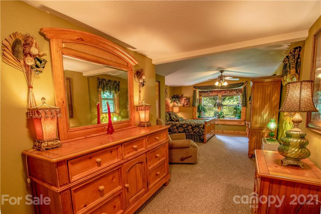 514 Crabtree Road Spruce Pine, NC 28777 - Photo 29 of 42 Gallery Image 29