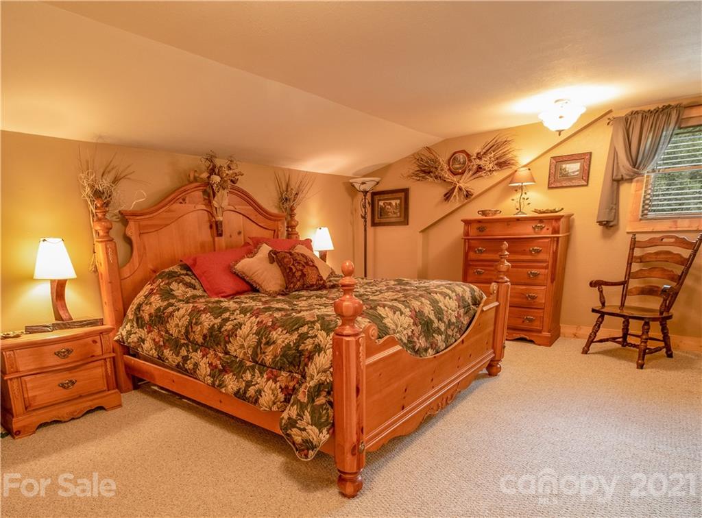 514 Crabtree Road Spruce Pine, NC 28777 - Photo 34 of 42 Gallery Image 34