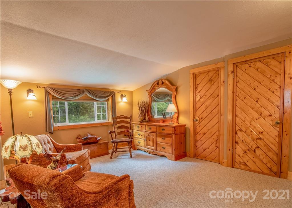 514 Crabtree Road Spruce Pine, NC 28777 - Photo 35 of 42 Gallery Image 35