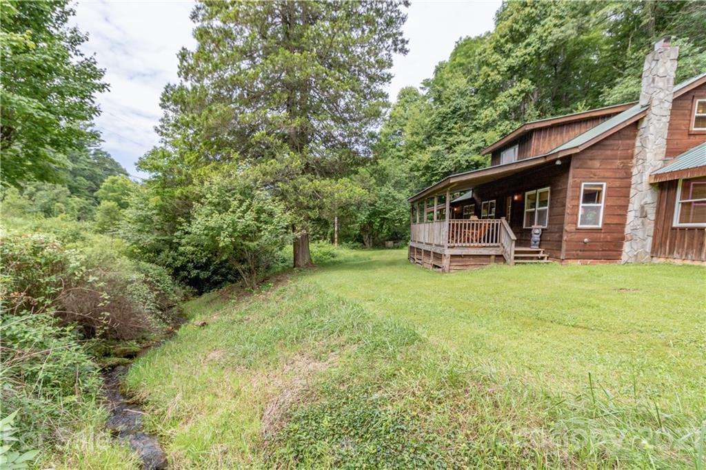 514 Crabtree Road Spruce Pine, NC 28777 - Photo 10 of 42 Gallery Image 10