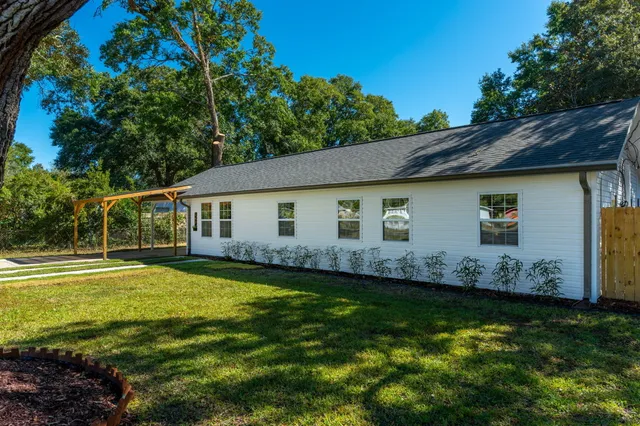 $475,000 | 342 Hollywood Boulevard Northeast, Fort Walton Beach, FL 32548