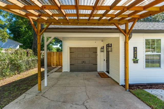 $475,000 | 342 Hollywood Boulevard Northeast, Fort Walton Beach, FL 32548