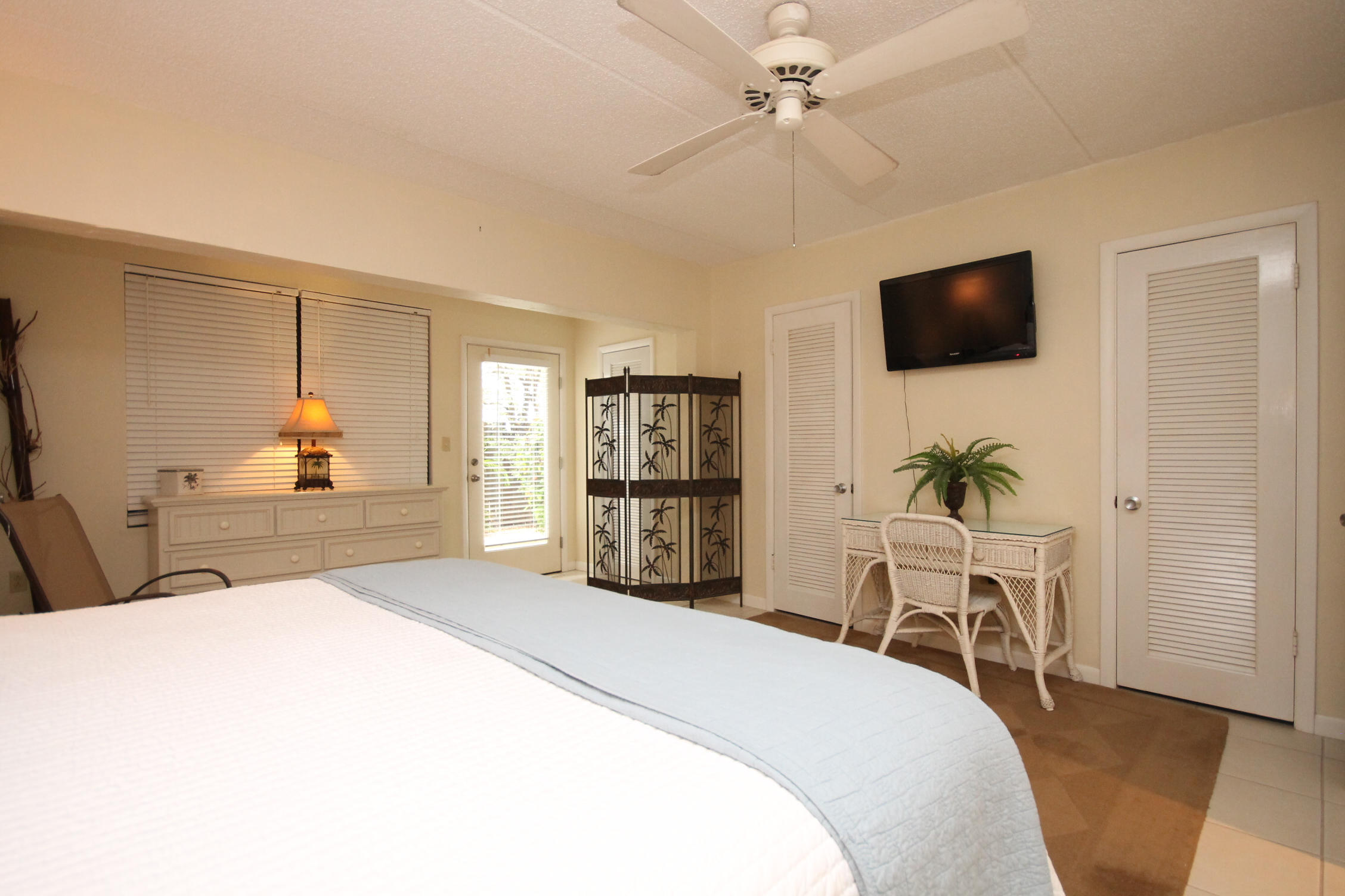 593 Sombrero Beach Road, Unit 12 Marathon, FL 33050 - Photo 12 of 22 12-Bedroom 2