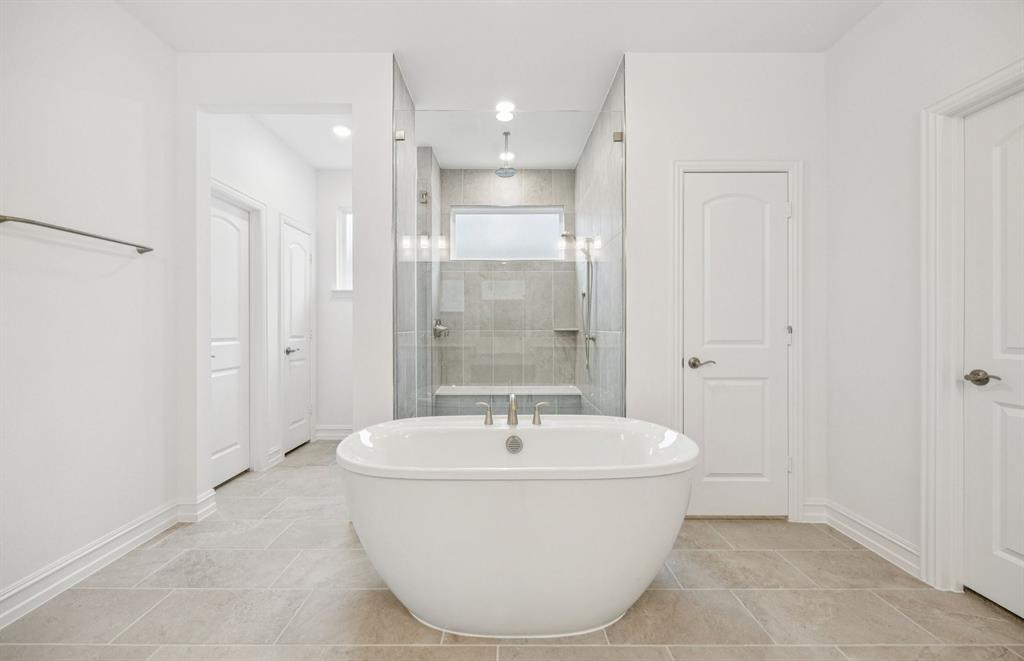 11165 Roxburgh Road Fort Worth, TX 76052 - Photo 11 of 18 *Floorplan representation, not actual home - Luxurious Spa bathtub