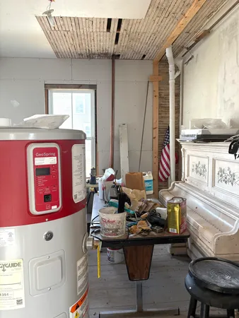 $149,000 | 72 Washington Street, Eastport, ME 04631