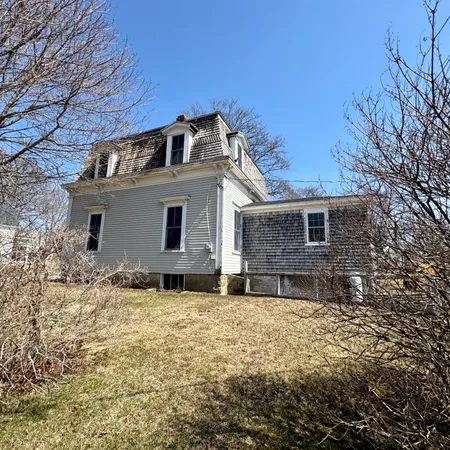 $149,000 | 72 Washington Street, Eastport, ME 04631