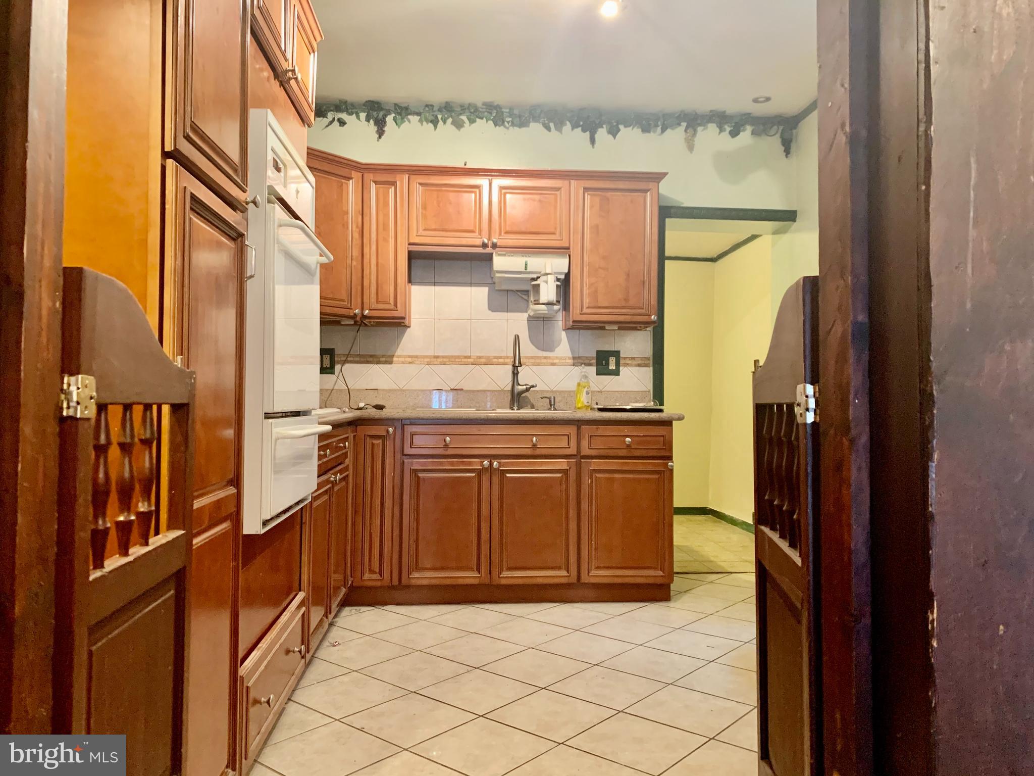 3033 Rorer Street Philadelphia, PA 19134 - Photo 5 of 26