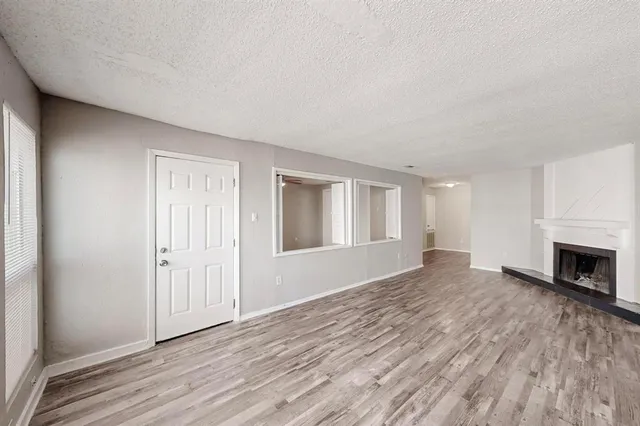 $995 | 9696 Walnut Street, Unit 1402, Dallas, TX 75243