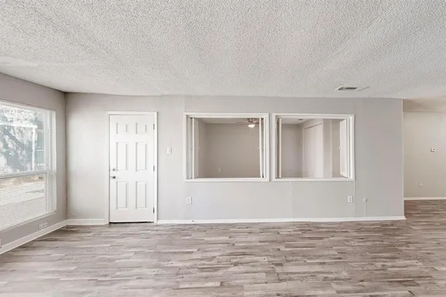 $995 | 9696 Walnut Street, Unit 1402, Dallas, TX 75243