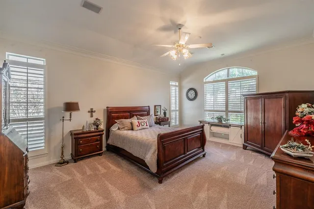 $385,000 | 2305 Bridgeton Lane, Bedford, TX 76021