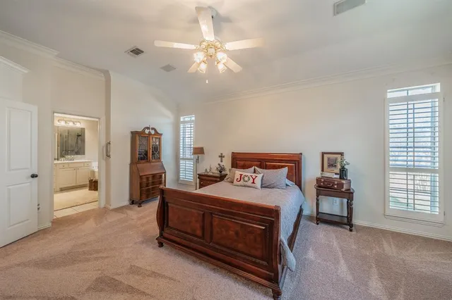 $385,000 | 2305 Bridgeton Lane, Bedford, TX 76021