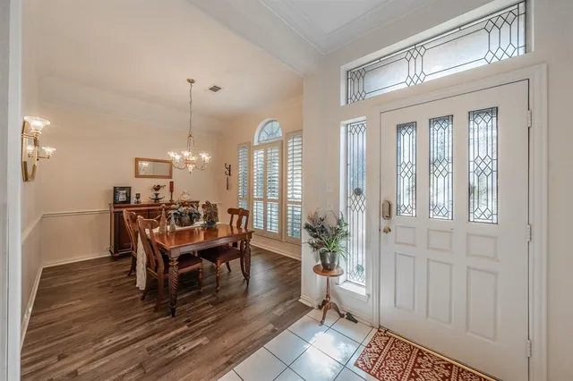 $385,000 | 2305 Bridgeton Lane, Bedford, TX 76021