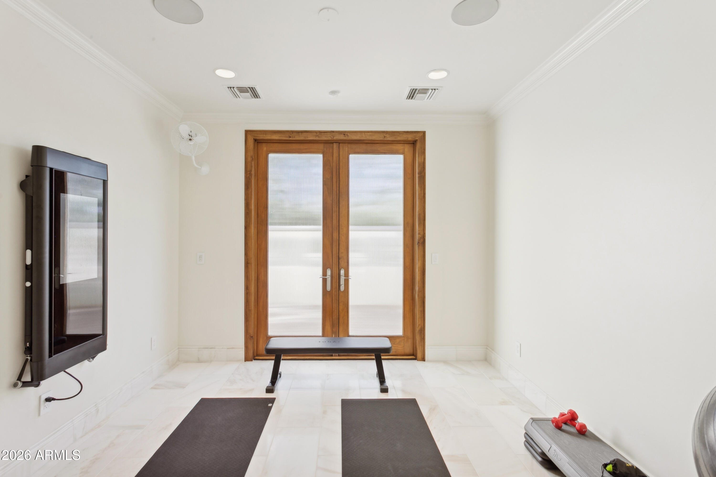 6674 East Judson Road Paradise Valley, AZ 85253 - Photo 46 of 92 a view of room with window