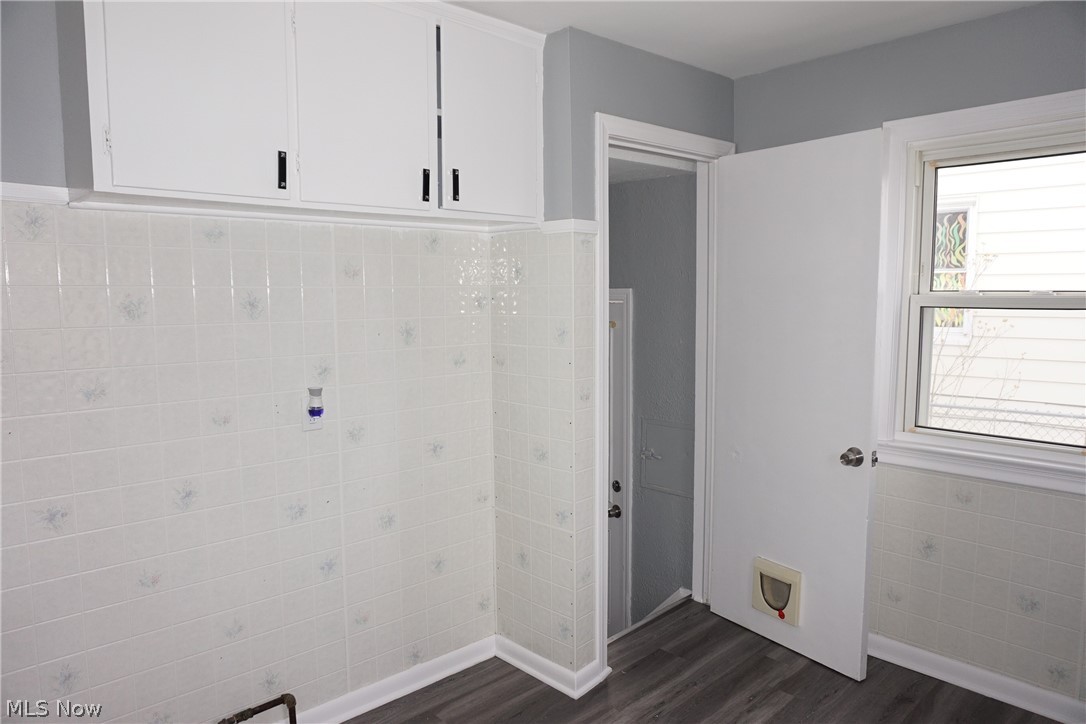3802 Highland Road Cleveland, OH 44111 - Photo 5 of 24