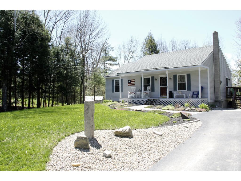 52 Nutter Circle Barnstead, NH 03225 - Photo 2 of 33