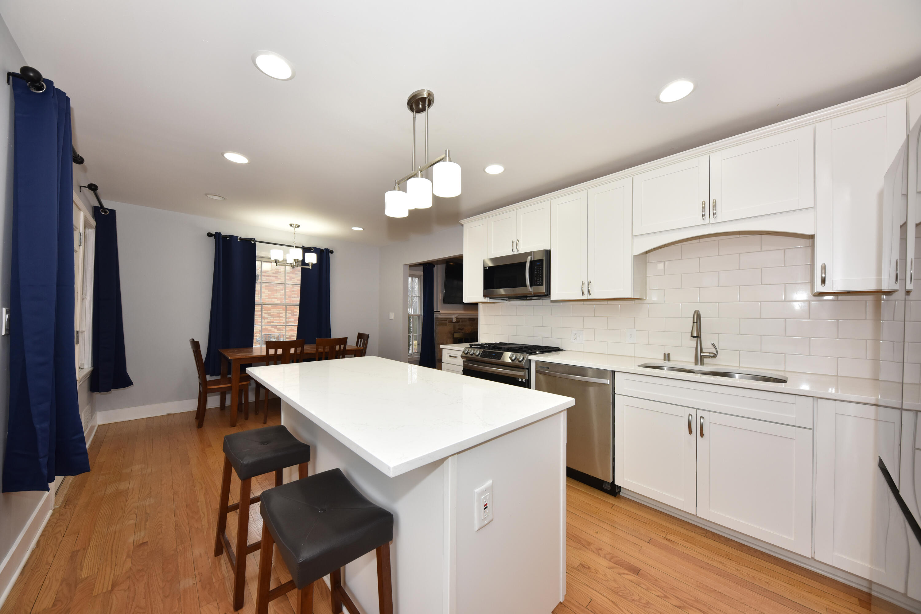 3012 North 70th Street Milwaukee, WI 53210 - Photo 14 of 37 Kitchen