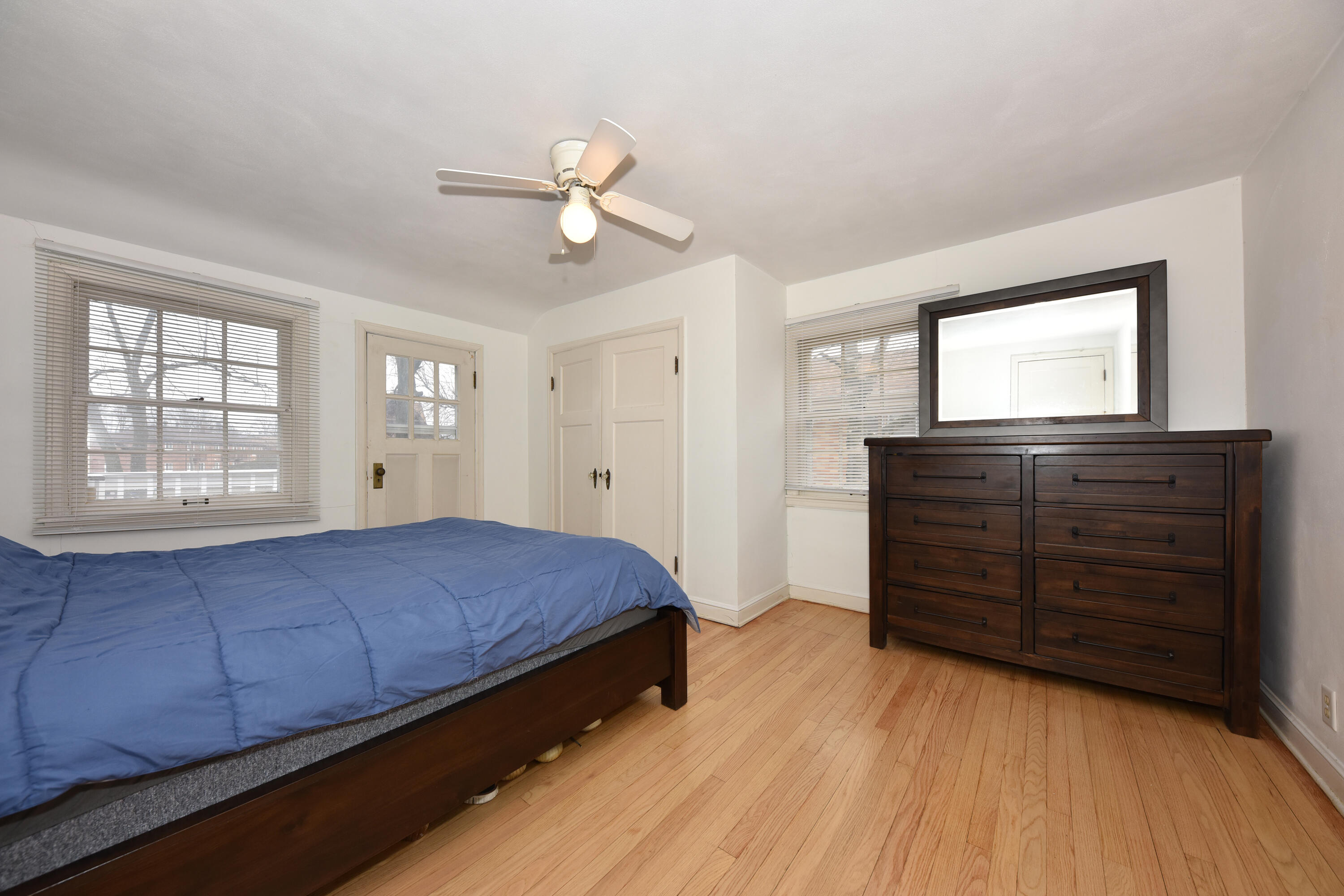 3012 North 70th Street Milwaukee, WI 53210 - Photo 20 of 37 Primary Bedroom