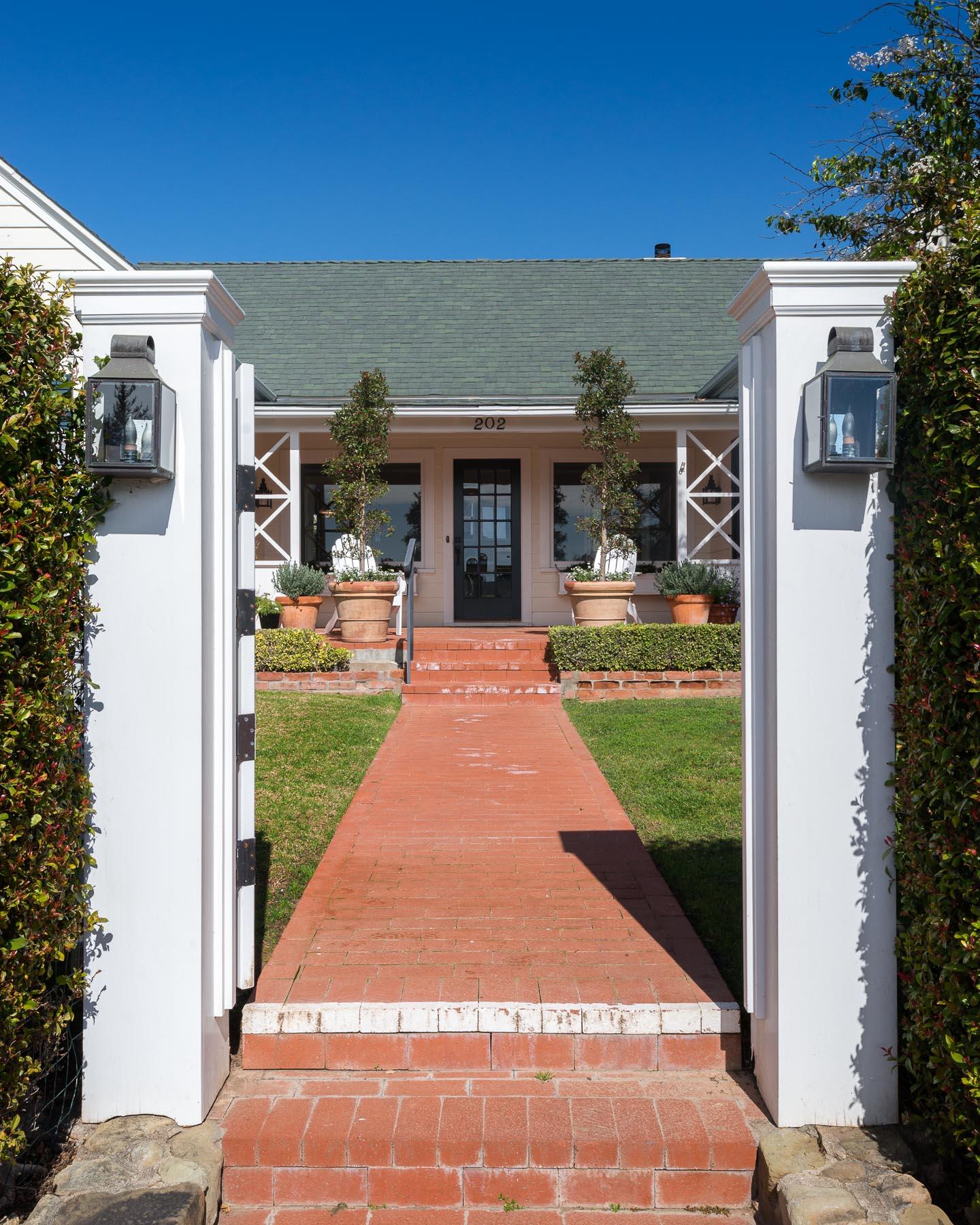 202 Toro Canyon Road Carpinteria, CA 93013 - Photo 3 of 18 FrontGate