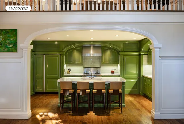 $26,000,000 | 160 East 81st Street | Upper East Side