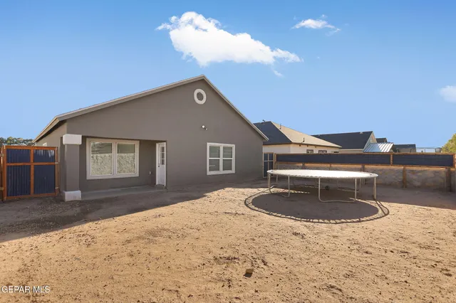 $255,000 | 429 Plateau Drive, Socorro, TX 79927