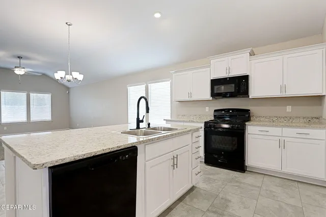 $255,000 | 429 Plateau Drive, Socorro, TX 79927