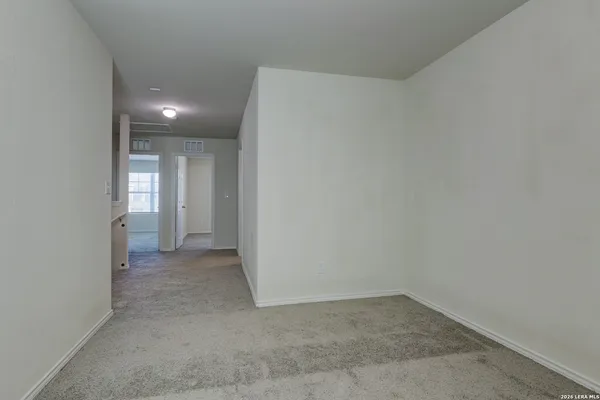 $2,200 | 10938 Willow View, San Antonio, TX 78254