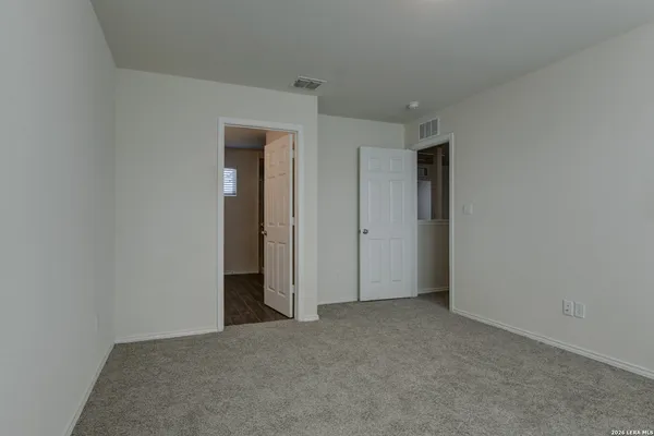 $2,200 | 10938 Willow View, San Antonio, TX 78254