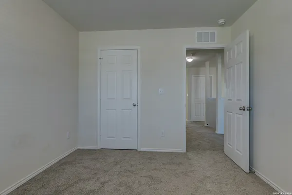 $2,200 | 10938 Willow View, San Antonio, TX 78254