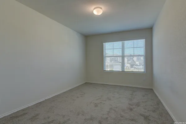 $2,200 | 10938 Willow View, San Antonio, TX 78254