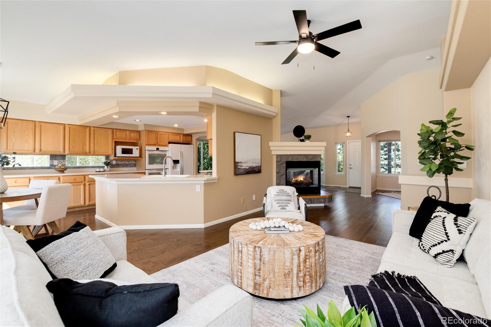 2292 West Bitterroot Place Highlands Ranch, CO 80129 - Photo 15 of 44