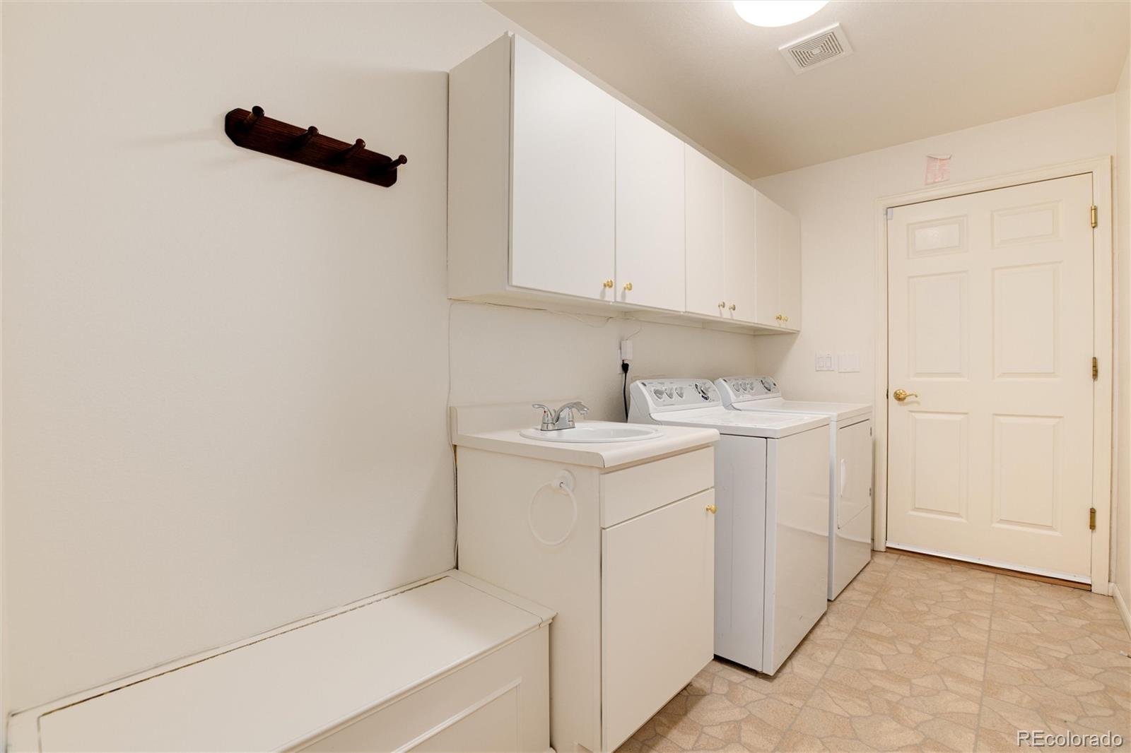 2292 West Bitterroot Place Highlands Ranch, CO 80129 - Photo 26 of 44