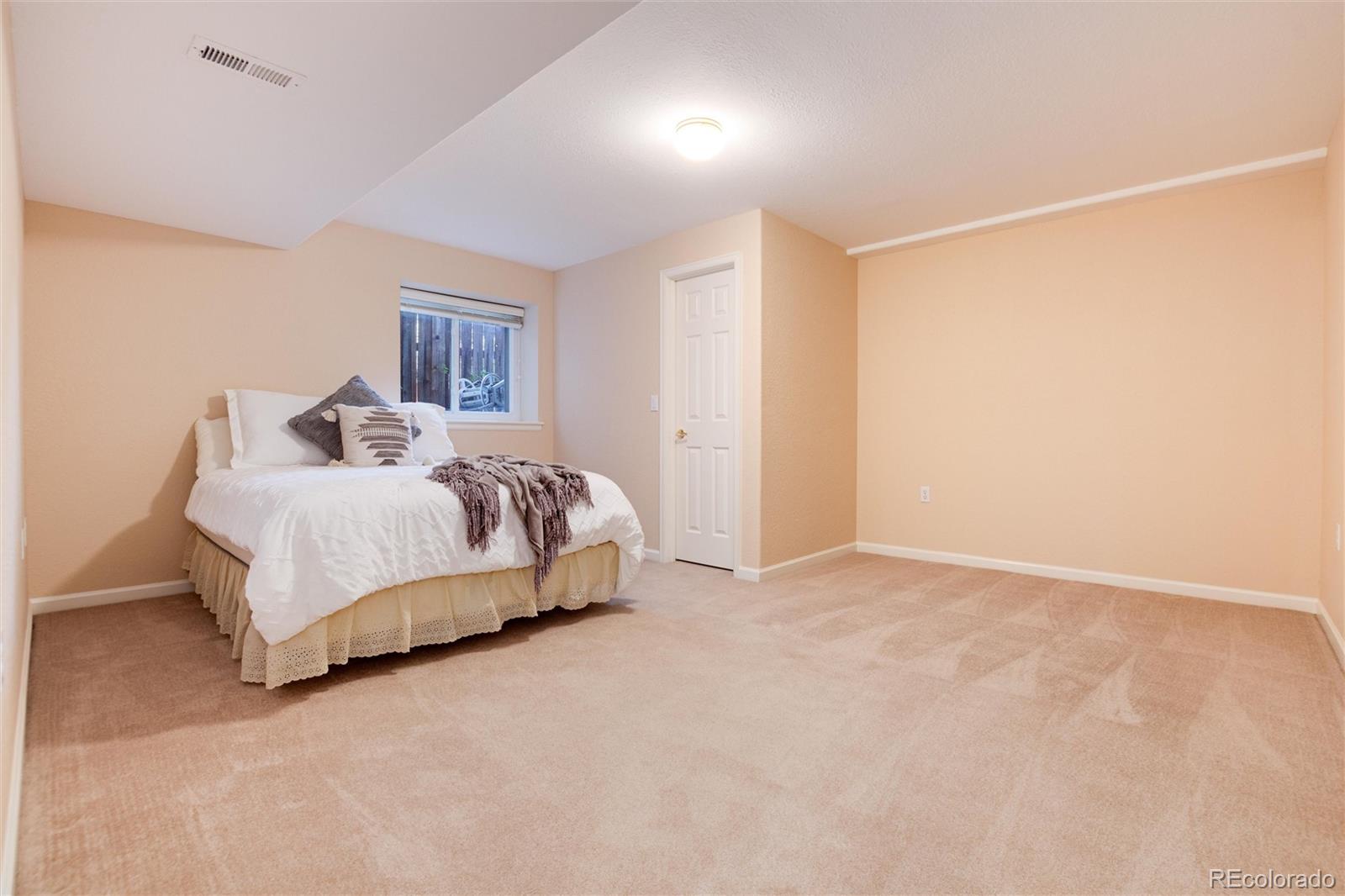 2292 West Bitterroot Place Highlands Ranch, CO 80129 - Photo 30 of 44