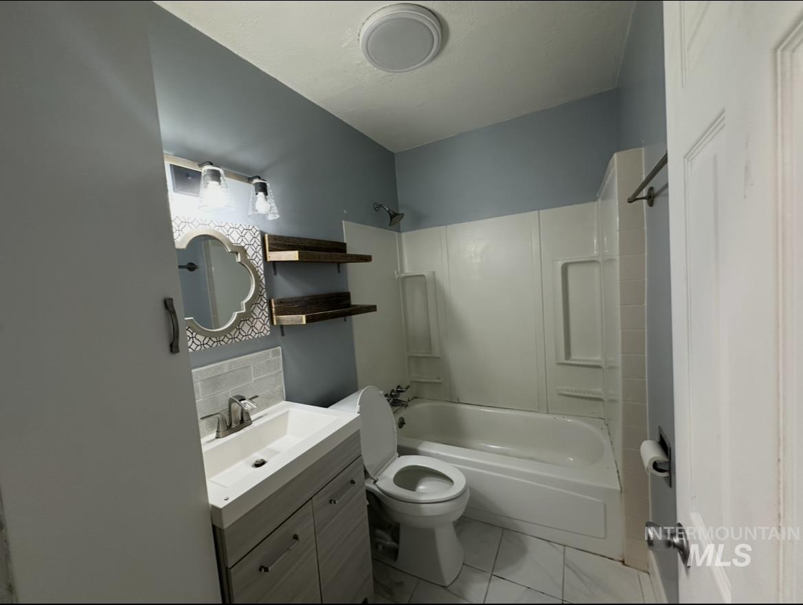 1503 10th Avenue Lewiston, ID 83501 - Photo 24 of 50 Remodeled in 2020 with linen closet and bluetooth speaker bathroom fan.
