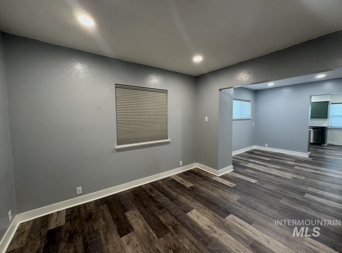 1503 10th Avenue Lewiston, ID 83501 - Photo 28 of 50 View of living room leading to dining room.