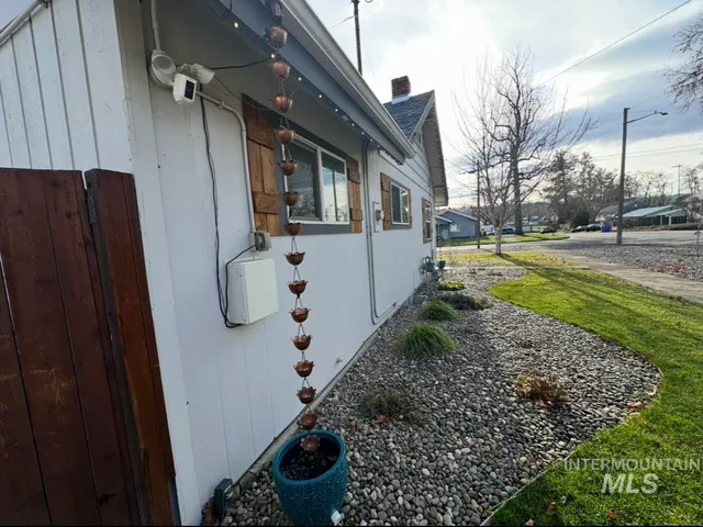 $389,900 | 1503 10th Avenue, Lewiston, ID 83501