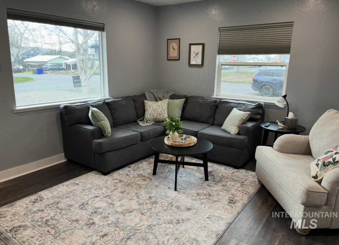 1503 10th Avenue Lewiston, ID 83501 - Photo 10 of 48 Lot of natural light and brand new black out blinds for sunny evening movie nights.