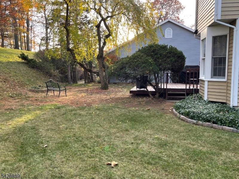 111 Autumn Ridge Road Bedminster, NJ 07921 - Photo 17 of 20