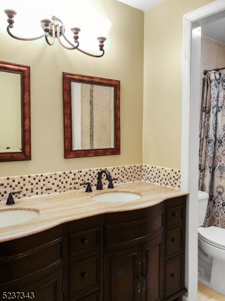 111 Autumn Ridge Road Bedminster, NJ 07921 - Photo 9 of 20