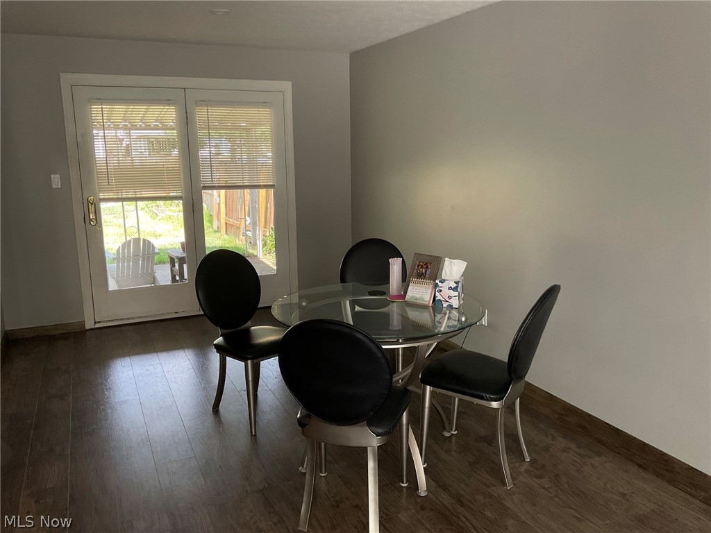 9251 Fair Road Strongsville, OH 44149 - Photo 7 of 26 Dining room