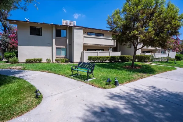 $570,000 | 13624 La Jolla Circle, Unit F, La Mirada, CA 90638