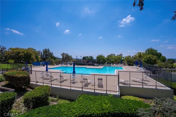 $570,000 | 13624 La Jolla Circle, Unit F, La Mirada, CA 90638