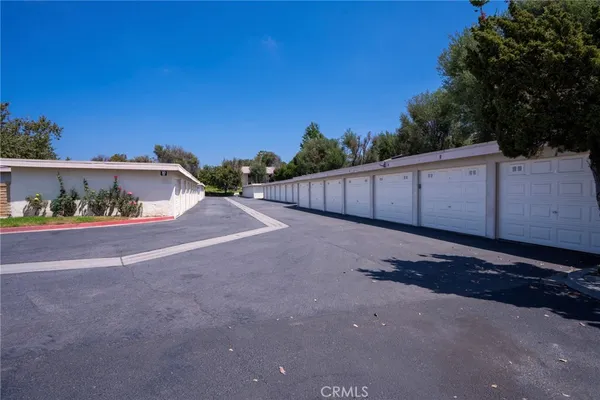 $570,000 | 13624 La Jolla Circle, Unit F, La Mirada, CA 90638