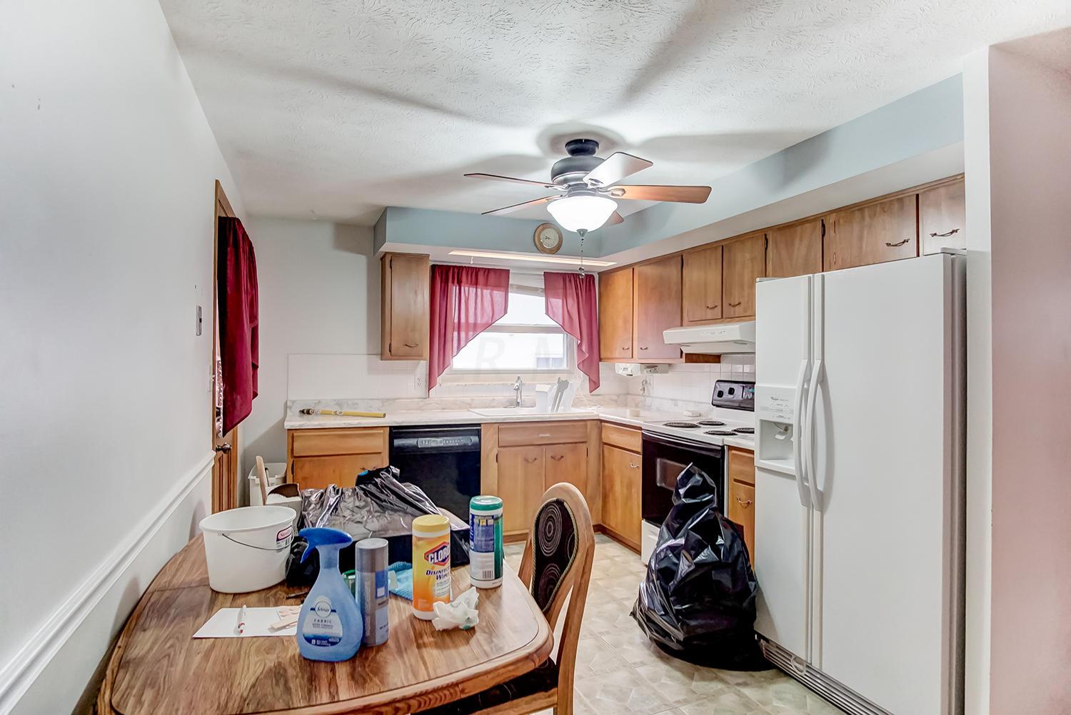2606 Brownfield Road Columbus, OH 43232 - Photo 11 of 30