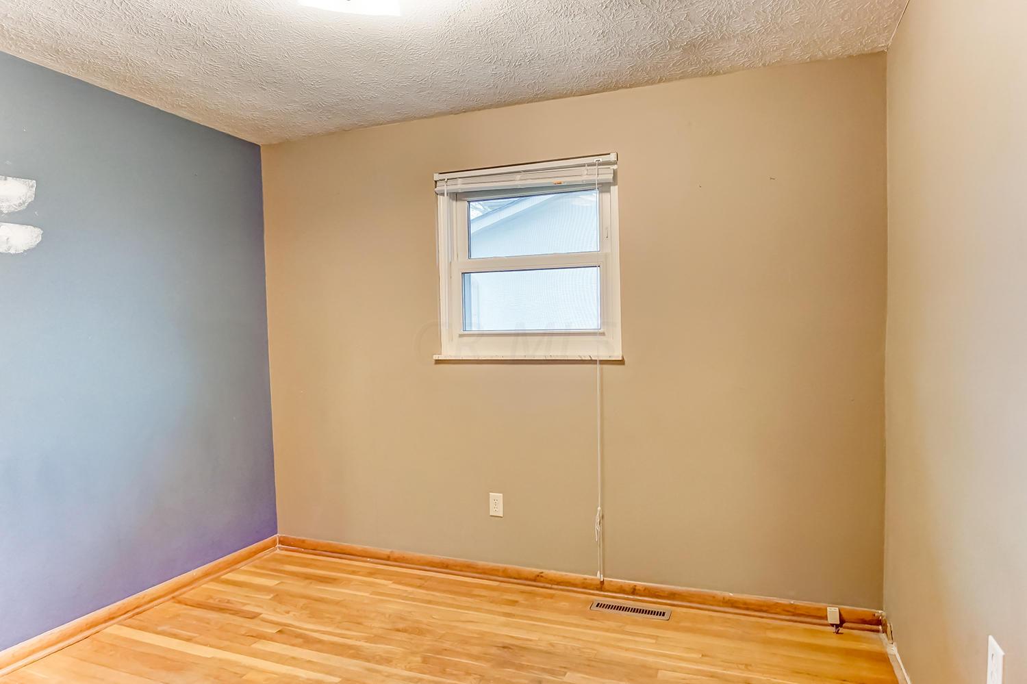 2606 Brownfield Road Columbus, OH 43232 - Photo 15 of 30