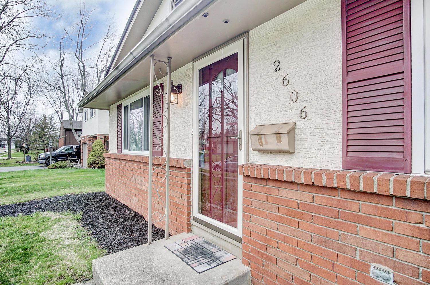 2606 Brownfield Road Columbus, OH 43232 - Photo 4 of 30