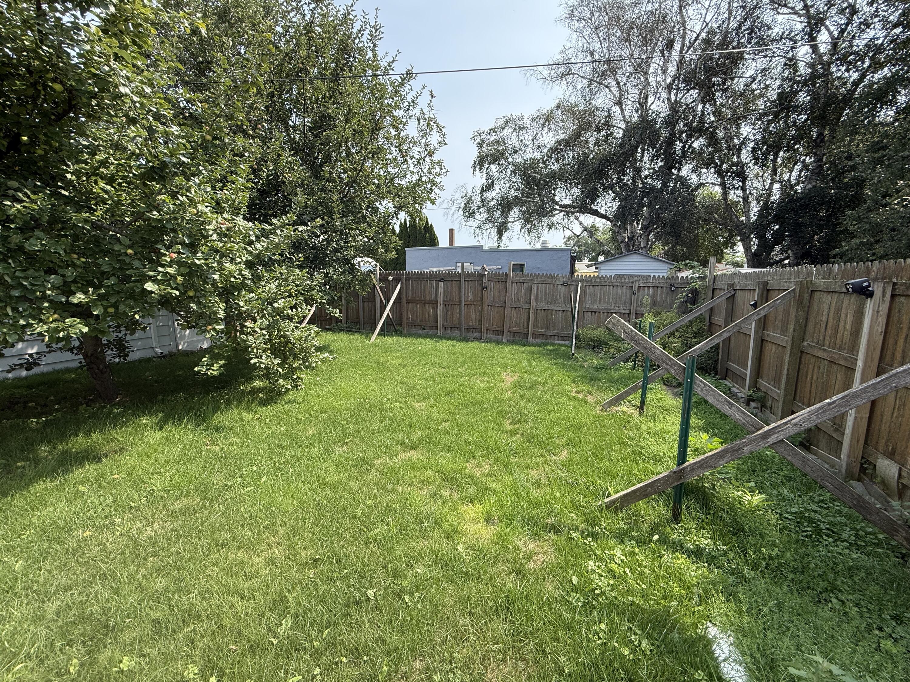 2017 Adams Street Two Rivers, WI 54241 - Photo 19 of 20 IMG_6433