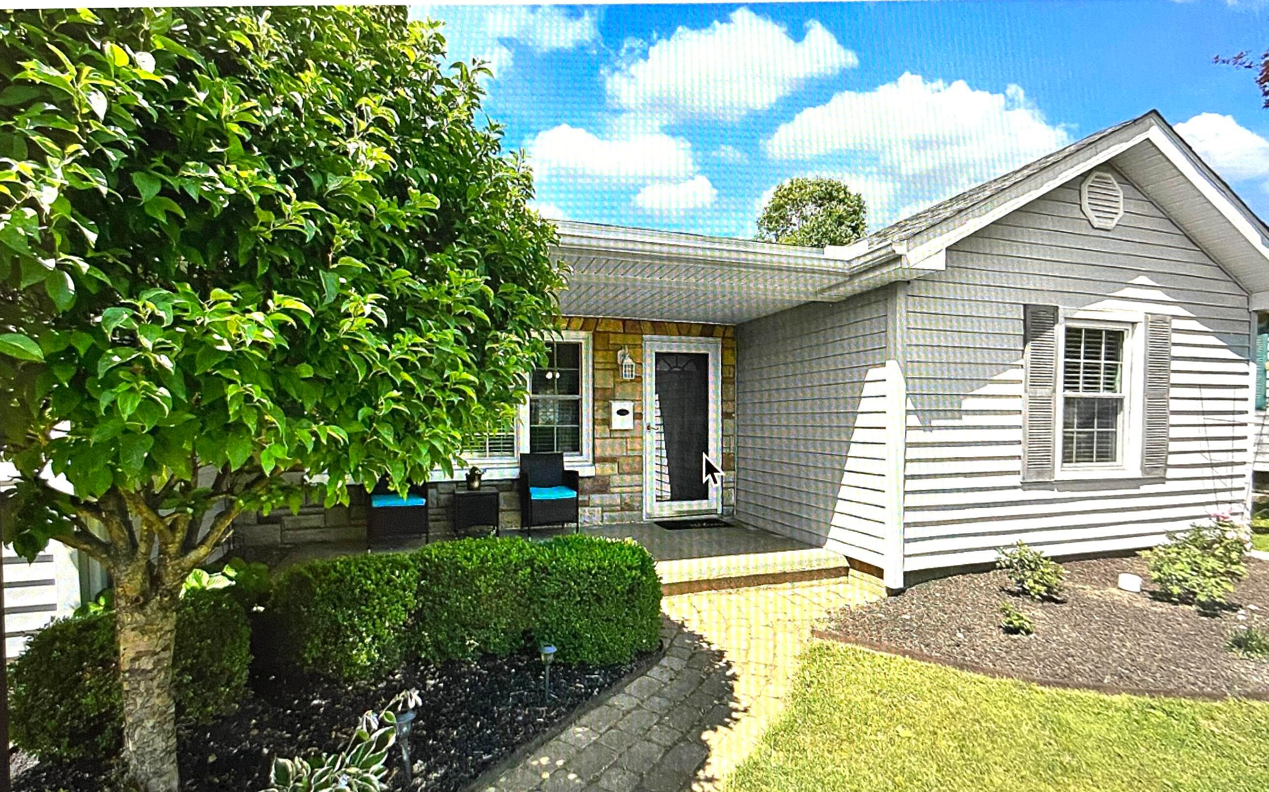 571 Harding Road Zanesville, OH 43701 - Photo 1 of 1 IMG_4595