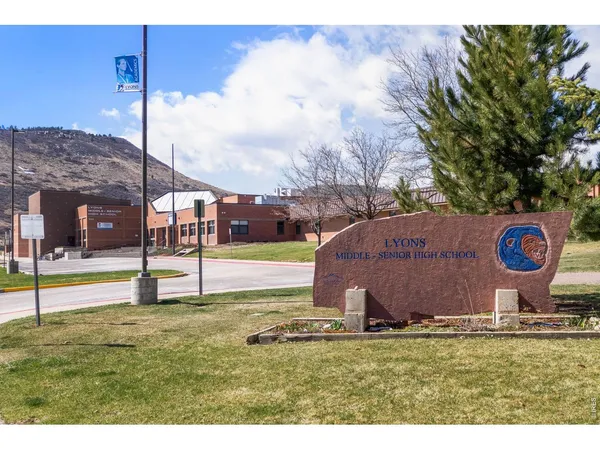 $870,000 | 334 McConnell Drive, Lyons, CO 80540