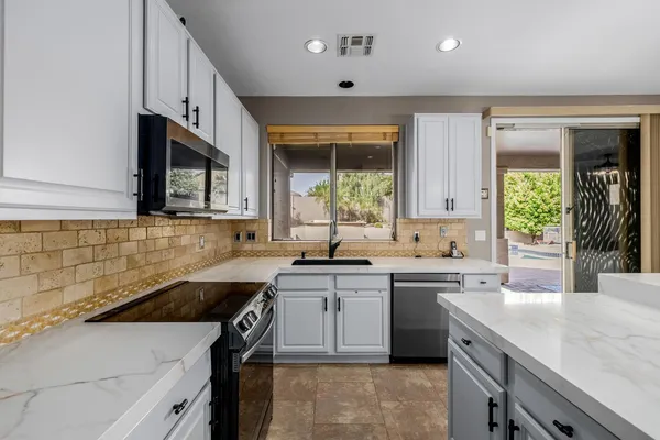 $6,800 | 7740 East Phantom Way, Scottsdale, AZ 85255